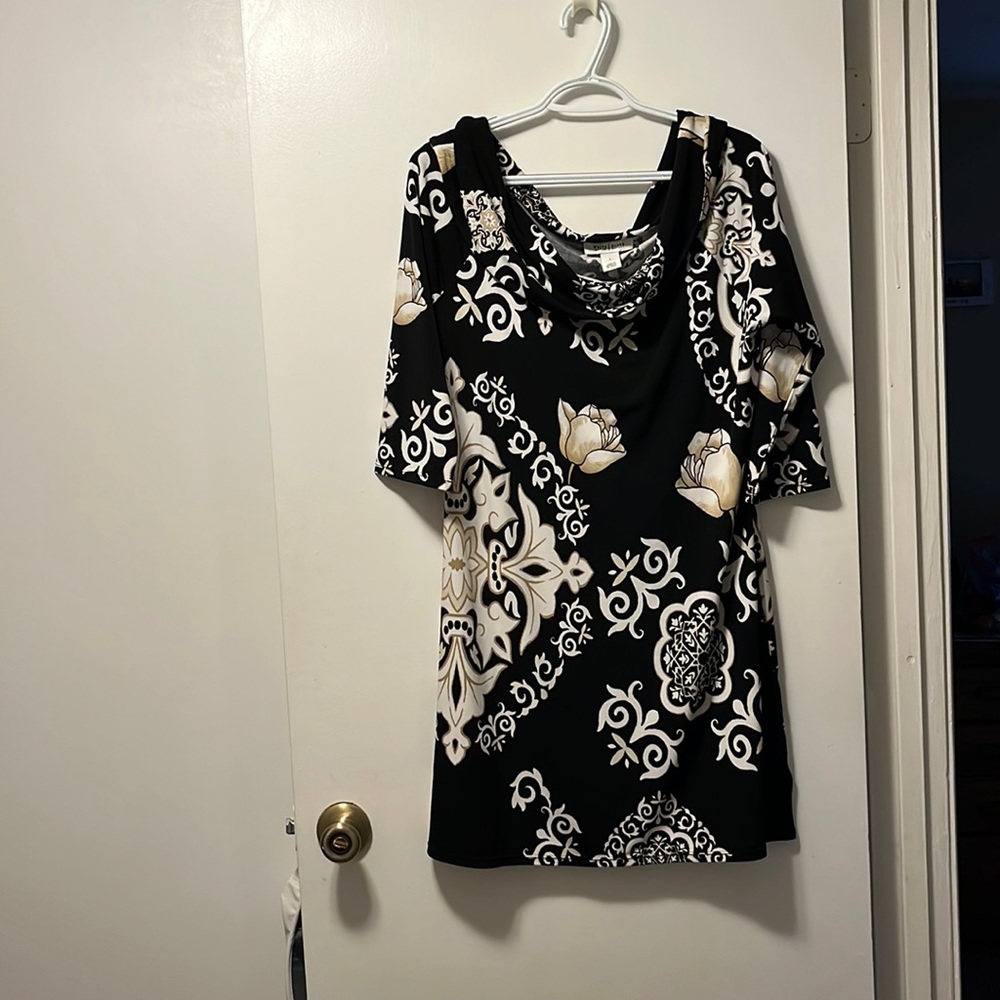 Beautiful scoop neck dress